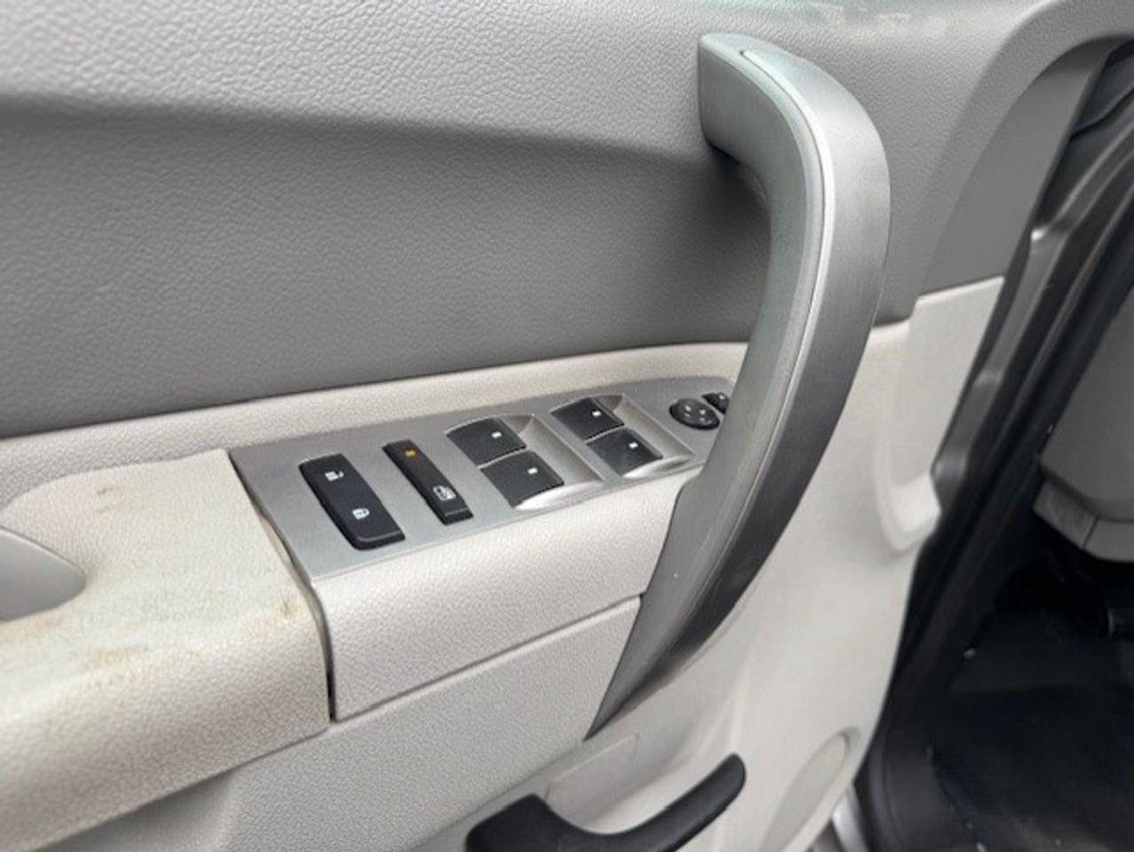 2014 Chevrolet SILVERADO 2500HD V8 6.0L-CREW CAB-LONG BOX-MATCHING CAP-146KM! Photo