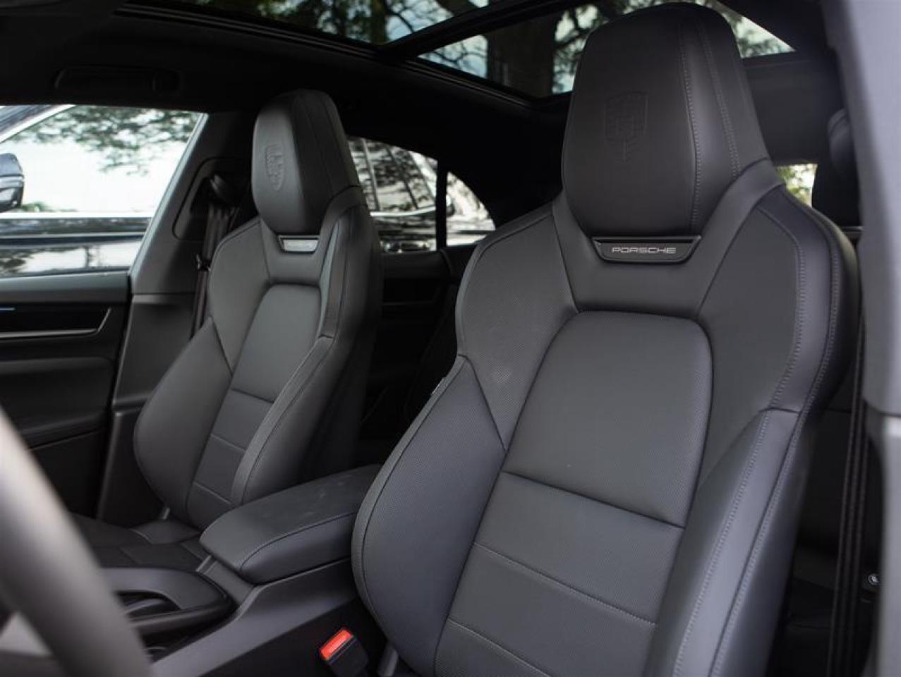 2024 Porsche Macan Electric 4 AWD Photo