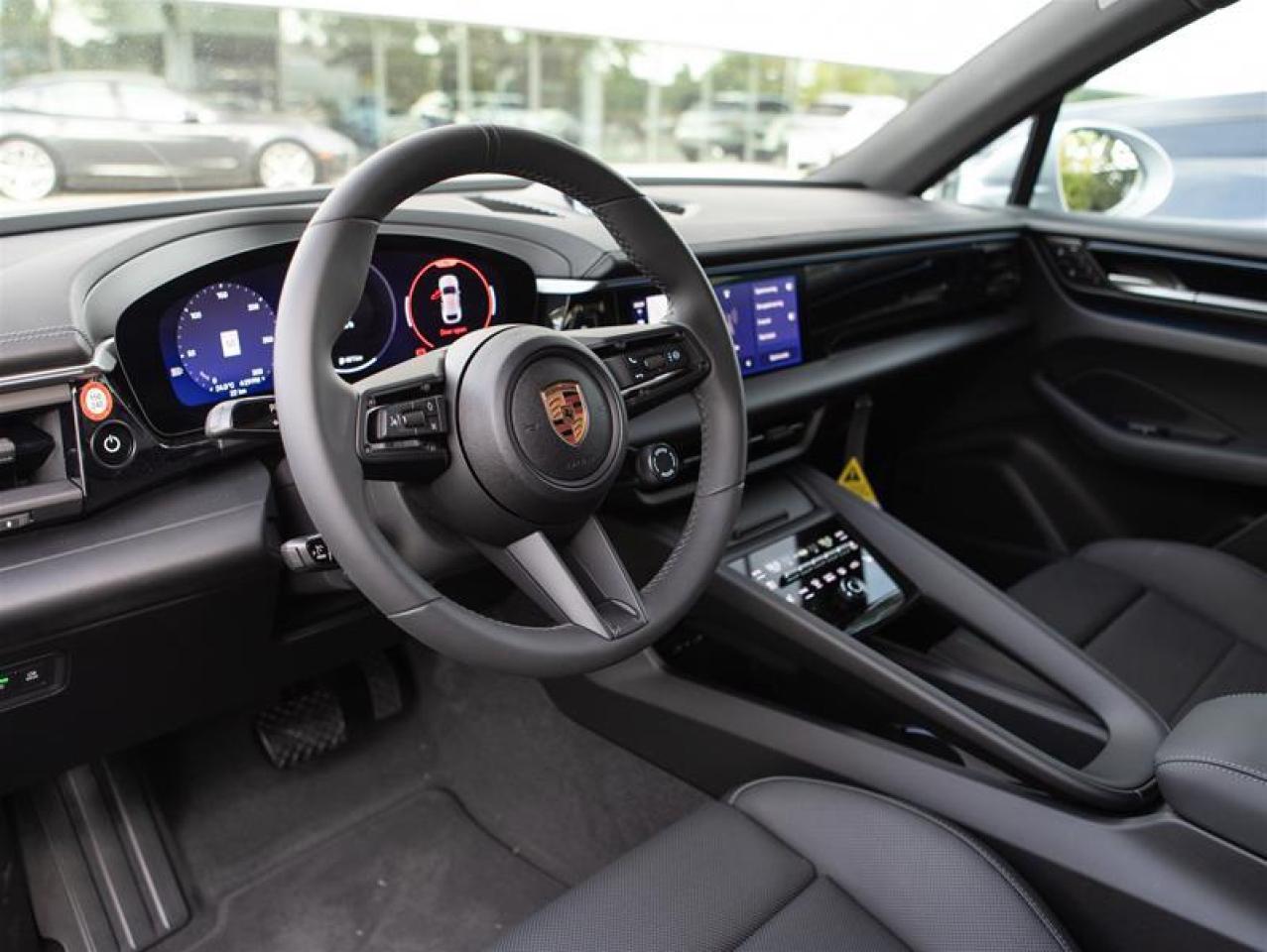 2024 Porsche Macan Electric 4 AWD Photo