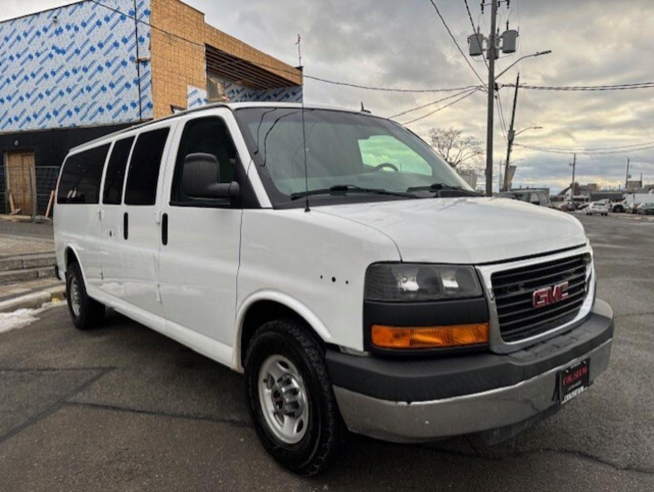 2015 GMC Savana Passenger LT 3500 15 PASSENGER EXTENDED-REMOTE START-TOW PKG Photo