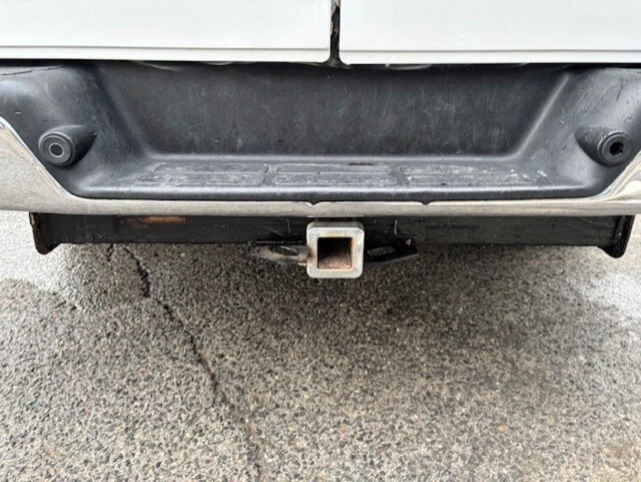 2015 GMC Savana Passenger LT 3500 15 PASSENGER EXTENDED-REMOTE START-TOW PKG Photo