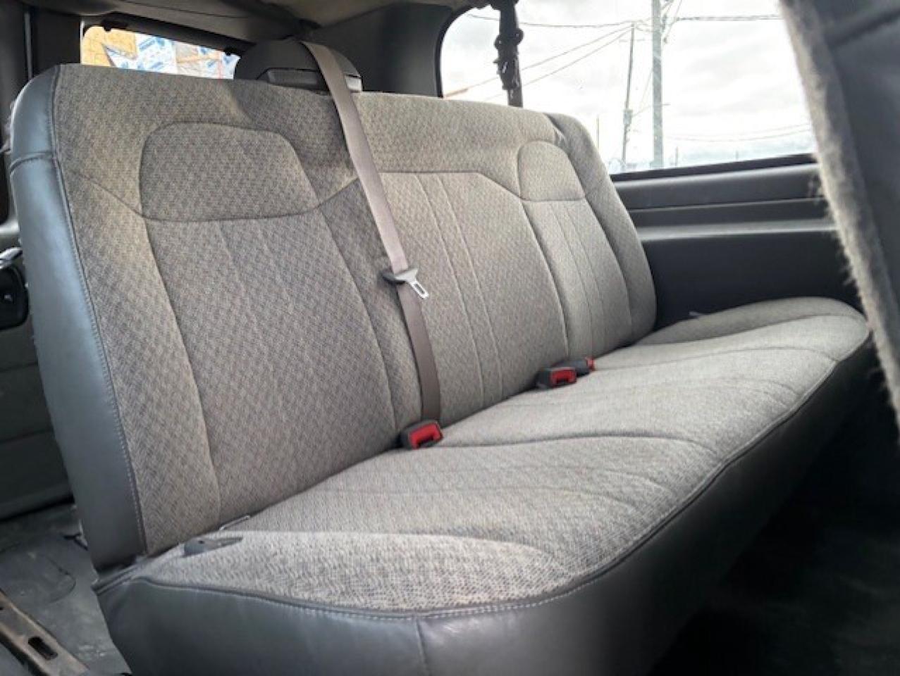 2015 GMC Savana Passenger LT 3500 15 PASSENGER EXTENDED-REMOTE START-TOW PKG Photo