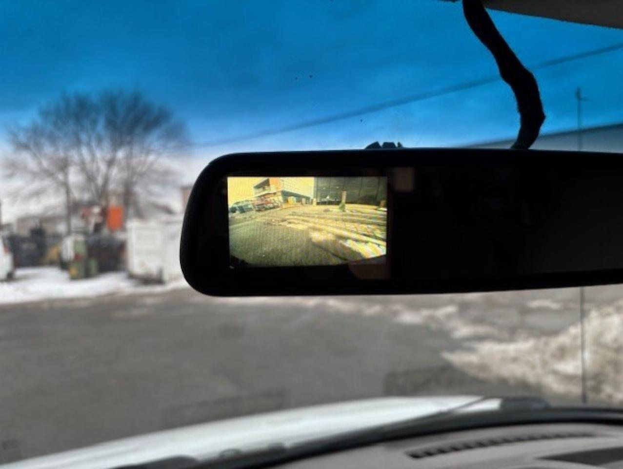 2015 GMC Savana Passenger LT 3500 15 PASSENGER EXTENDED-REMOTE START-TOW PKG Photo