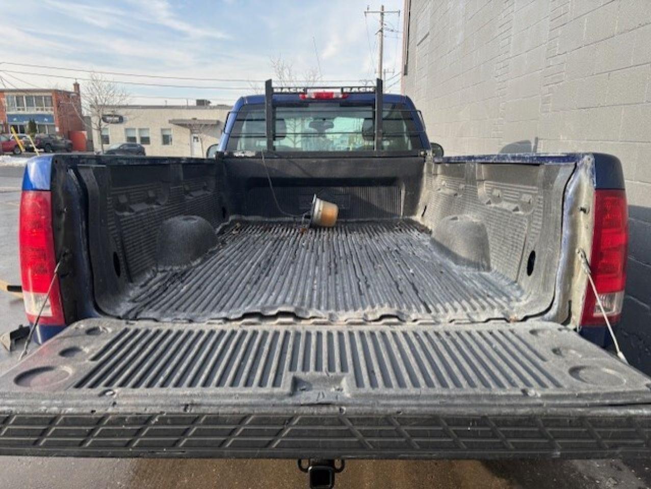 2013 GMC Sierra 1500 V6 REGULAR CAB-8 FOOT LONG BOX-1 OWNER-CERTIFIED! Photo