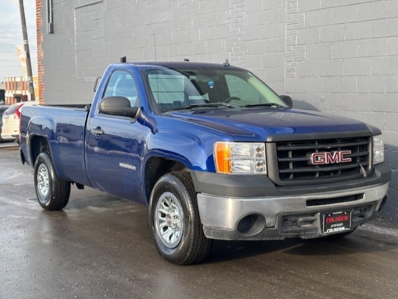 2013 GMC Sierra 1500 V6 REGULAR CAB-8 FOOT LONG BOX-1 OWNER-CERTIFIED! Photo