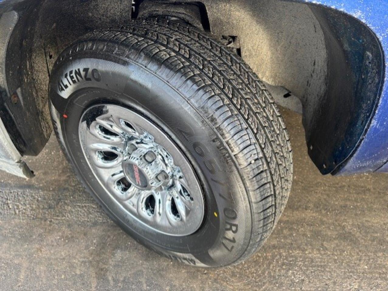 2013 GMC Sierra 1500 V6 REGULAR CAB-8 FOOT LONG BOX-1 OWNER-CERTIFIED! Photo