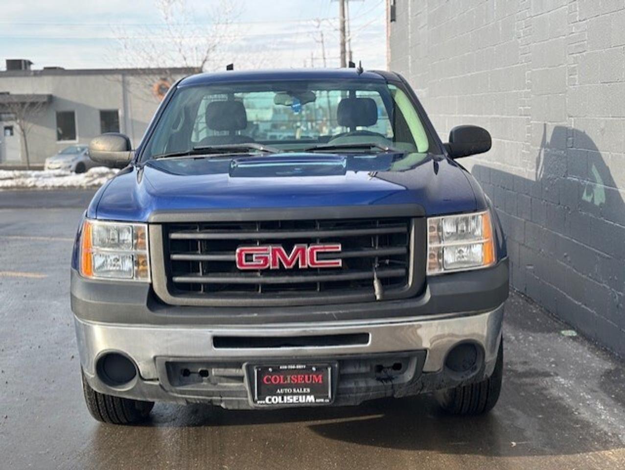 2013 GMC Sierra 1500 V6 REGULAR CAB-8 FOOT LONG BOX-1 OWNER-CERTIFIED! Photo