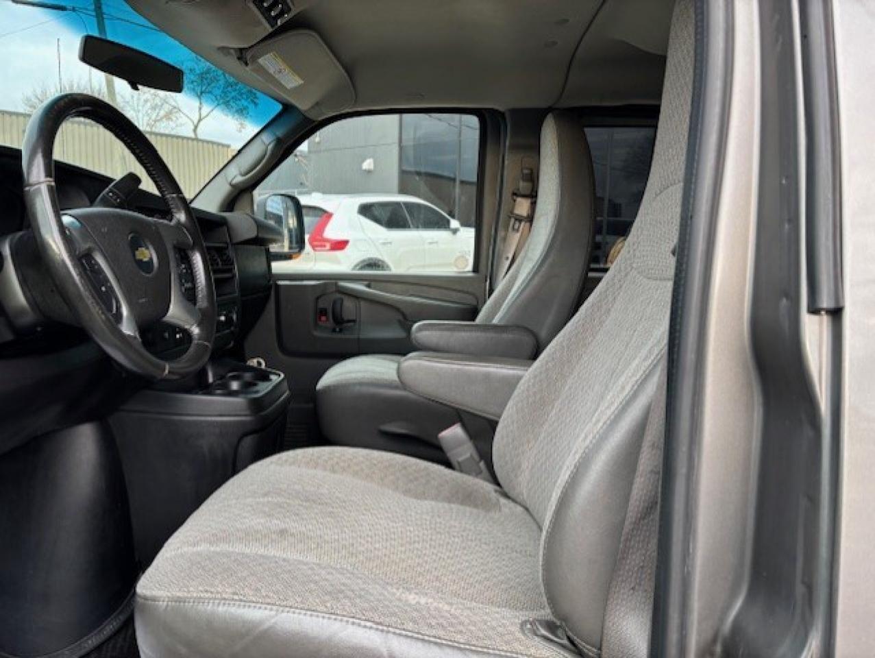 2011 Chevrolet Express Passenger LT 2500 **12 PASSENGER-REMOTE START-RUNS GREAT** Photo