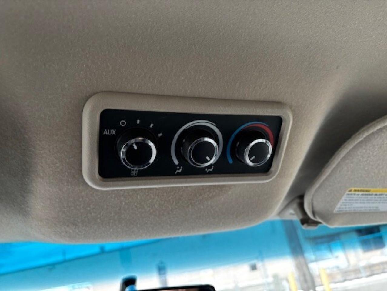 2011 Chevrolet Express Passenger LT 2500 **12 PASSENGER-REMOTE START-RUNS GREAT** Photo