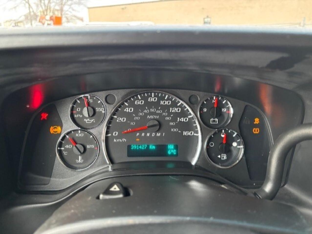 2011 Chevrolet Express Passenger LT 2500 **12 PASSENGER-REMOTE START-RUNS GREAT** Photo