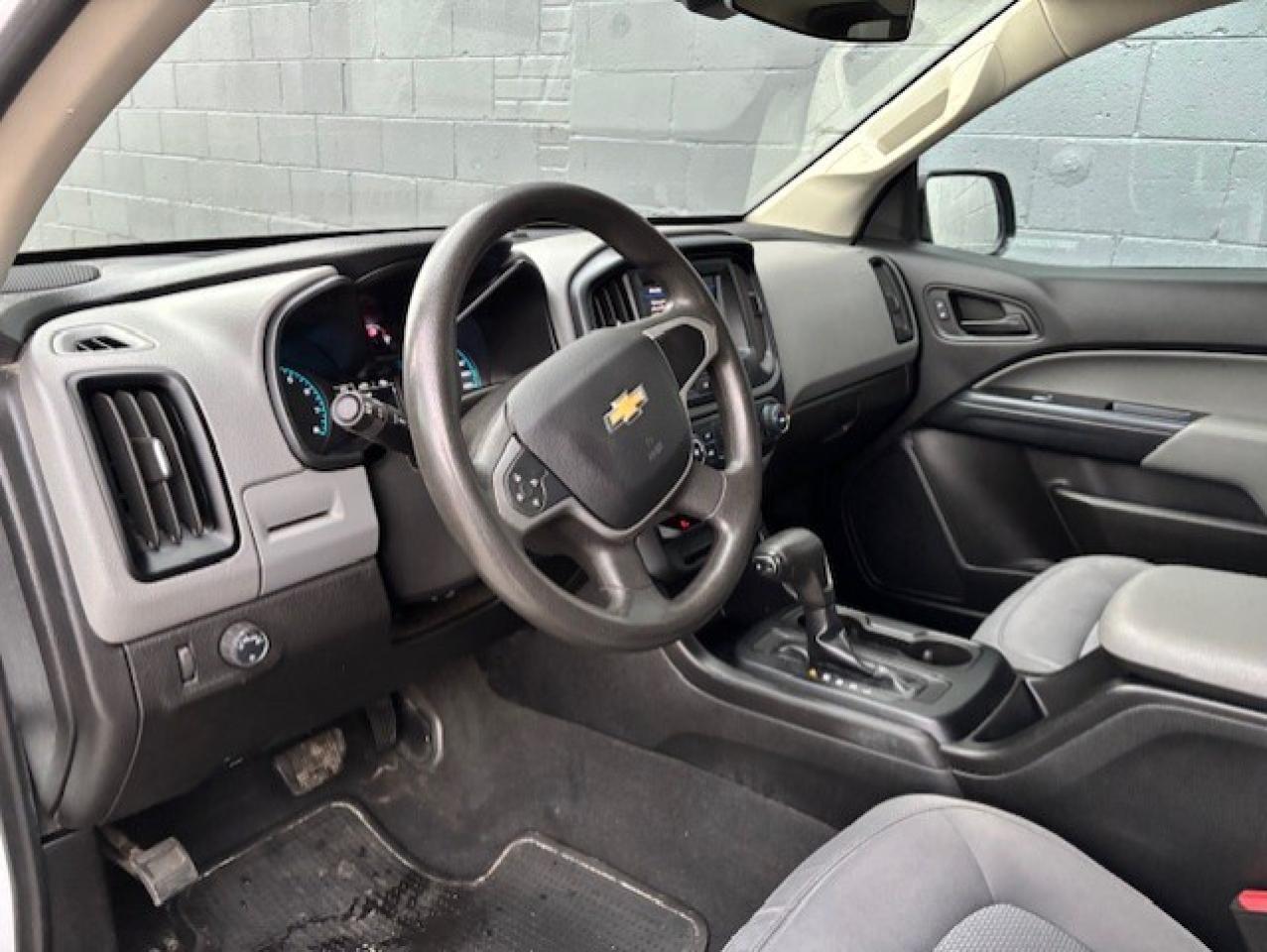 2020 Chevrolet Colorado 4 CYLINDER-1 OWNER-NO ACCIDENTS-CERTIFIED-FINANCE! Photo