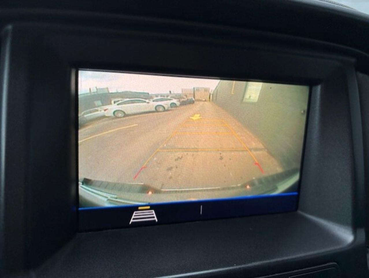 2020 Chevrolet Colorado 4 CYLINDER-1 OWNER-NO ACCIDENTS-CERTIFIED-FINANCE! Photo