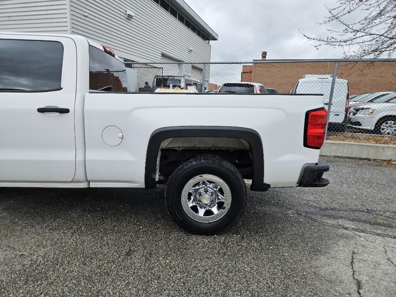 2014 Chevrolet Silverado 1500 V6 **ONLY 40,000KM-1 OWNER-NO ACCIDENTS-CREW CAB** Photo2