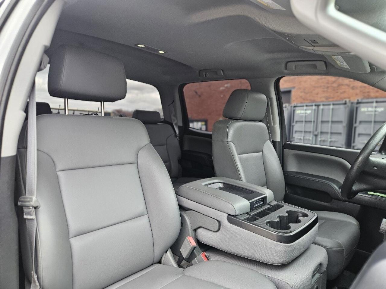 2014 Chevrolet Silverado 1500 V6 **ONLY 40,000KM-1 OWNER-NO ACCIDENTS-CREW CAB** Photo