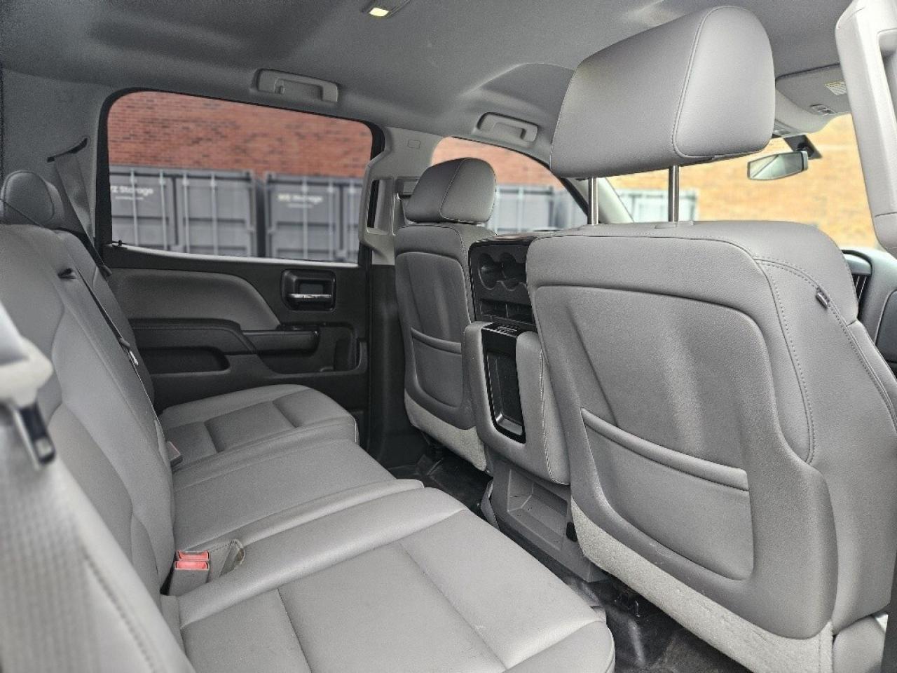 2014 Chevrolet Silverado 1500 V6 **ONLY 40,000KM-1 OWNER-NO ACCIDENTS-CREW CAB** Photo