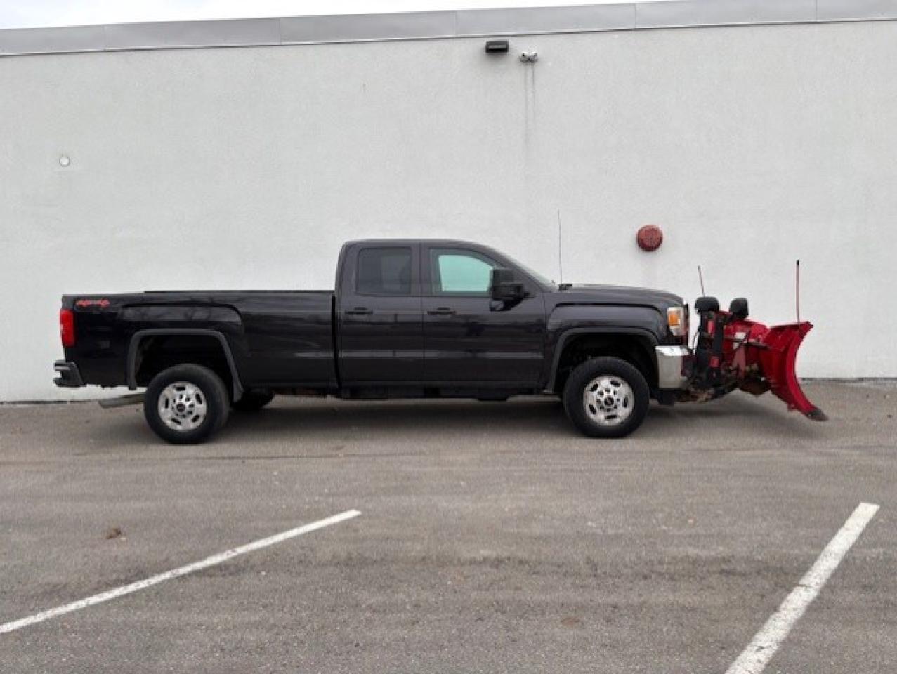 2015 GMC SIERRA 2500HD 4WD BOSS V SNOW PLOW-DOUBLE CAB-LONG BOX Photo