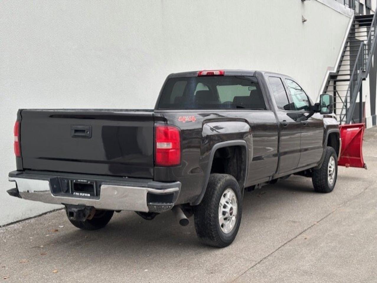 2015 GMC SIERRA 2500HD 4WD BOSS V SNOW PLOW-DOUBLE CAB-LONG BOX Photo