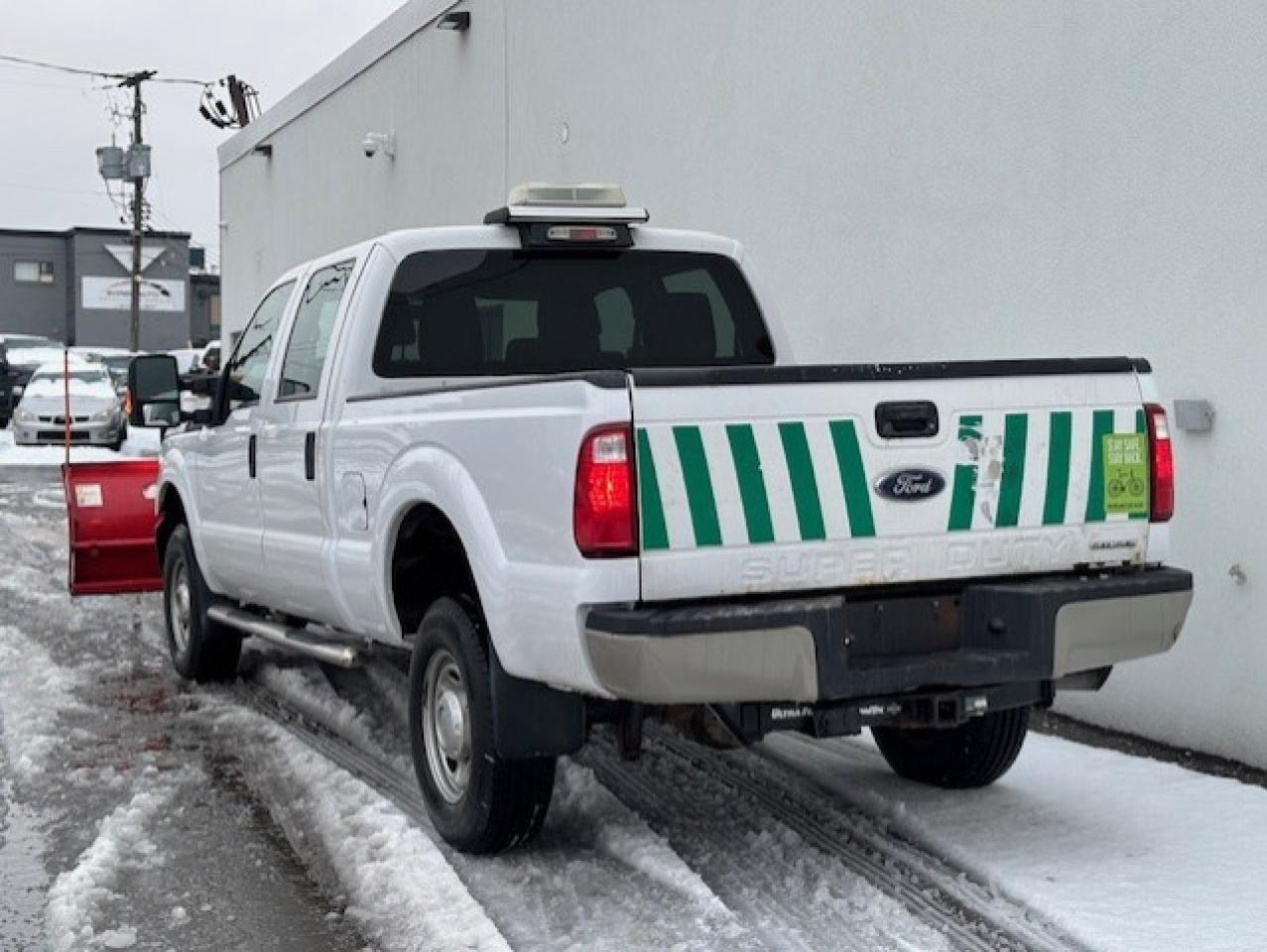 2016 Ford F-250 4WD WESTERN SNOW PLOW-ONLY 90KM-CREW CAB-SHORT BOX Photo3