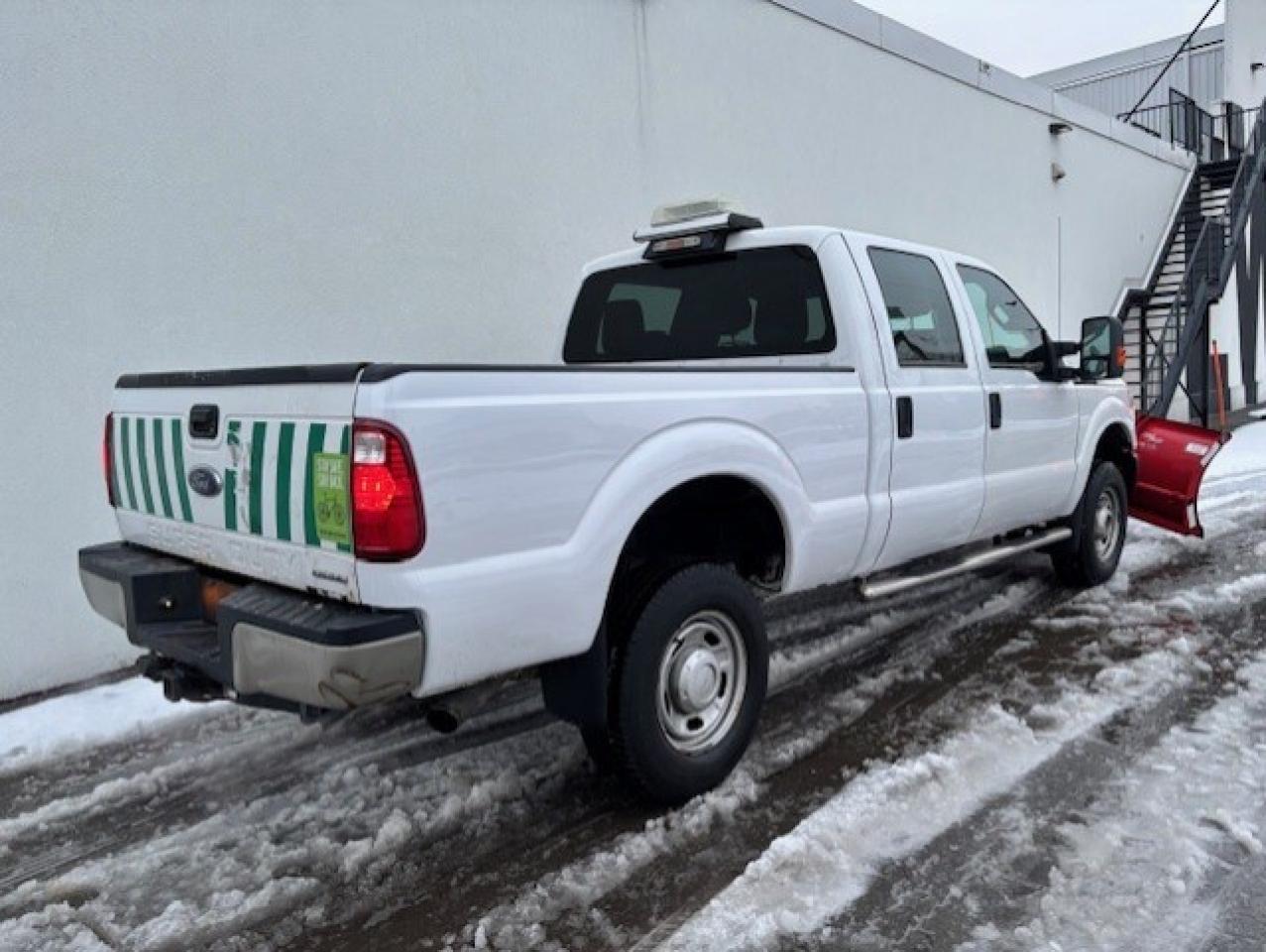 2016 Ford F-250 4WD WESTERN SNOW PLOW-ONLY 90KM-CREW CAB-SHORT BOX Photo