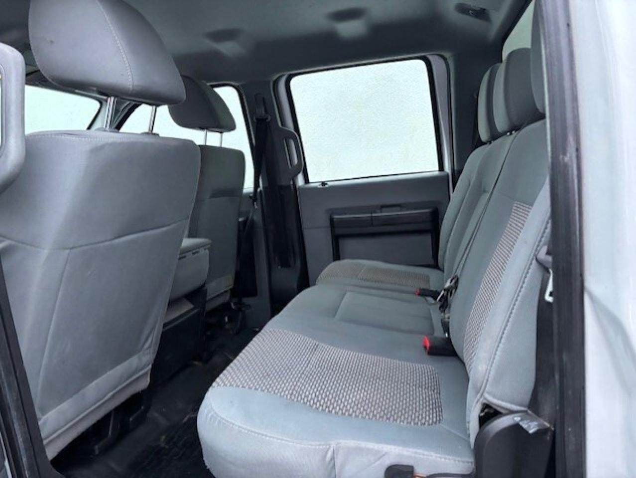 2016 Ford F-250 4WD WESTERN SNOW PLOW-ONLY 90KM-CREW CAB-SHORT BOX Photo