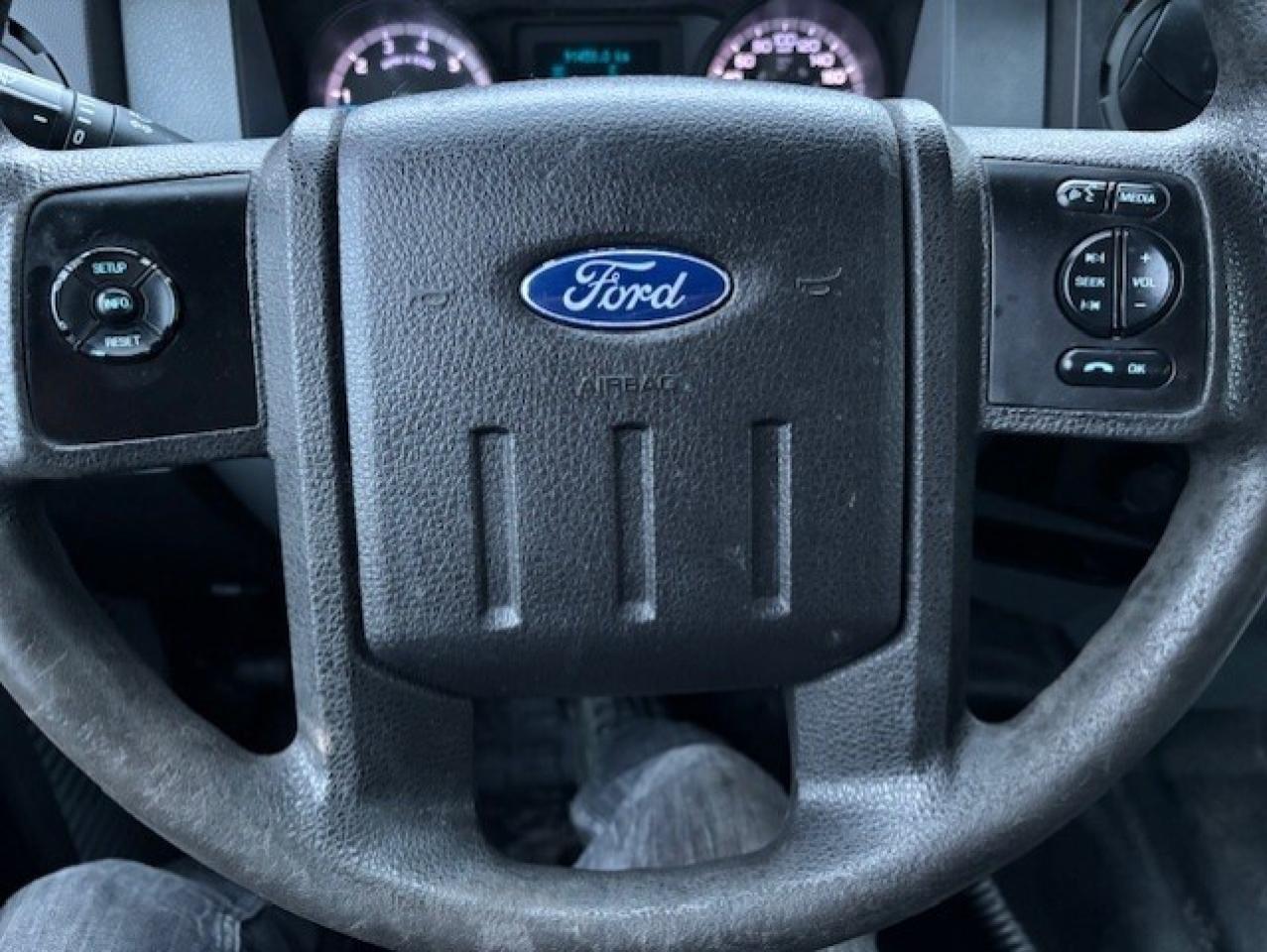 2016 Ford F-250 4WD WESTERN SNOW PLOW-ONLY 90KM-CREW CAB-SHORT BOX Photo