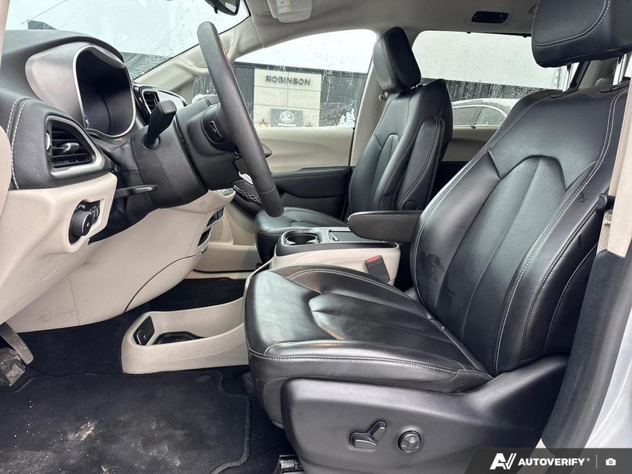 2023 Chrysler Pacifica Touring-L BACKUP CAM   BLUETOOTH   HTD SEATS   KEY Photo