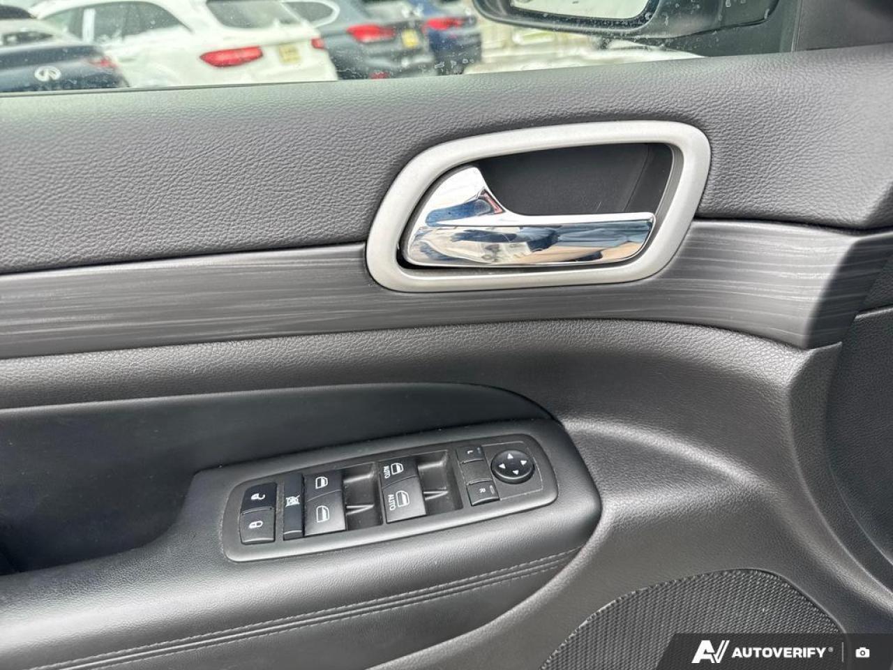 2021 Jeep Grand Cherokee Laredo BACKUP CAM   BLUETOOTH   HTD SEATS   KEYLES Photo