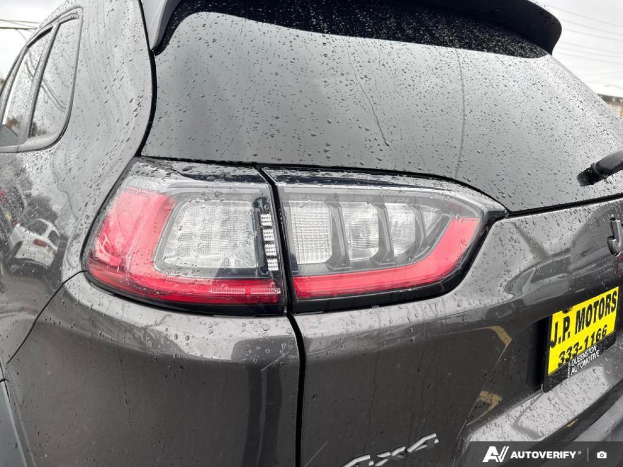 2019 Jeep Cherokee Trailhawk BACKUP CAM   BLUETOOTH   KEYLESS ENTRY Photo