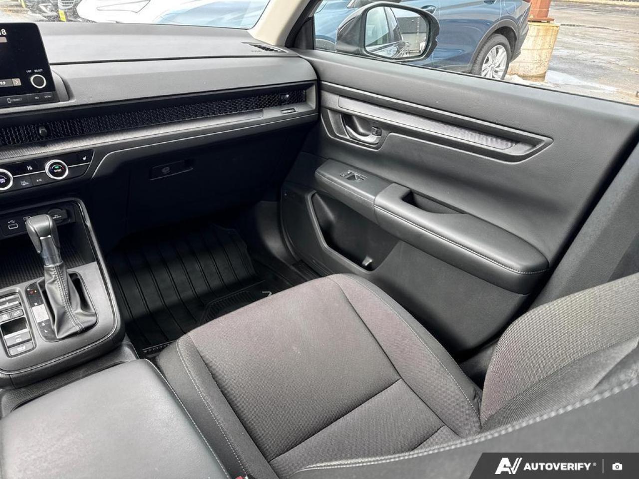 2023 Honda CR-V LX-B BACKUP CAM   BLUETOOTH   HTD SEATS   KEYLESS Photo