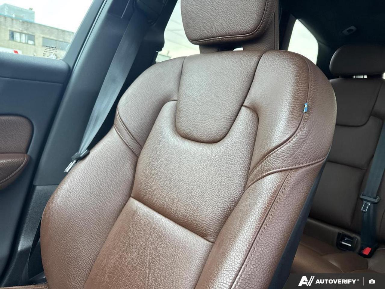 2021 Volvo XC60 Recharge T8 Inscription Expression HYBRID   BACKUP CAM   BL Photo