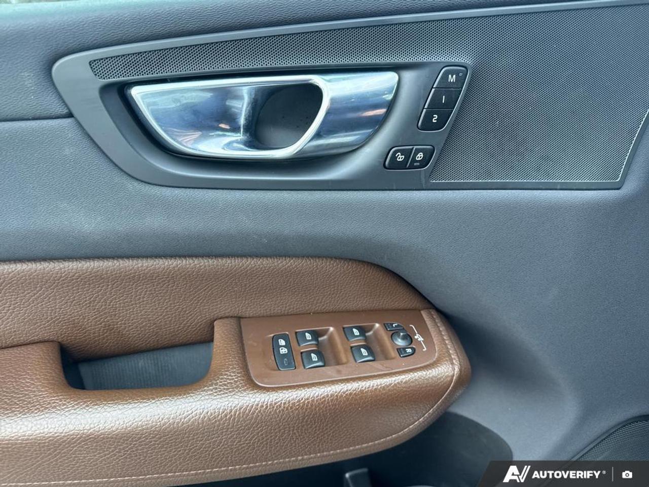 2021 Volvo XC60 Recharge T8 Inscription Expression HYBRID   BACKUP CAM   BL Photo