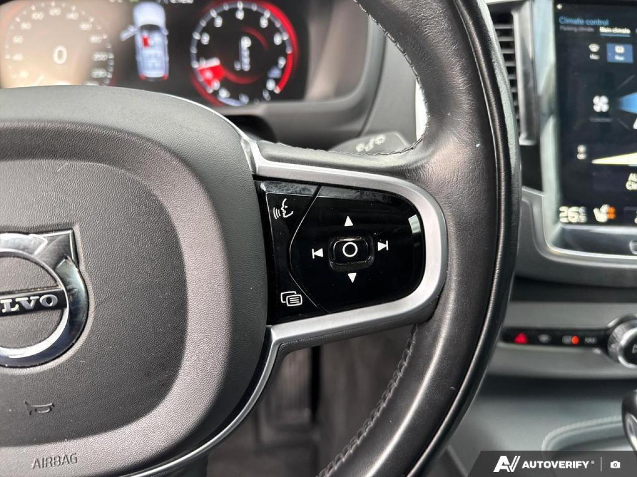 2020 Volvo XC90 T6 Momentum 7 Passenger BACKUP CAM   BLUETOOTH   H Photo