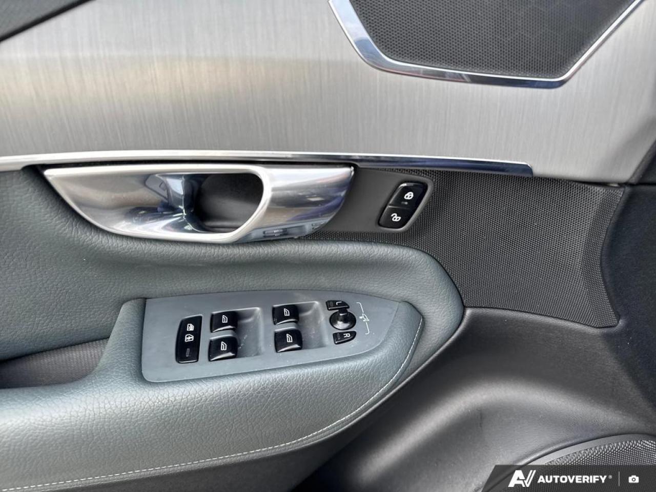 2020 Volvo XC90 T6 Momentum 7 Passenger BACKUP CAM   BLUETOOTH   H Photo