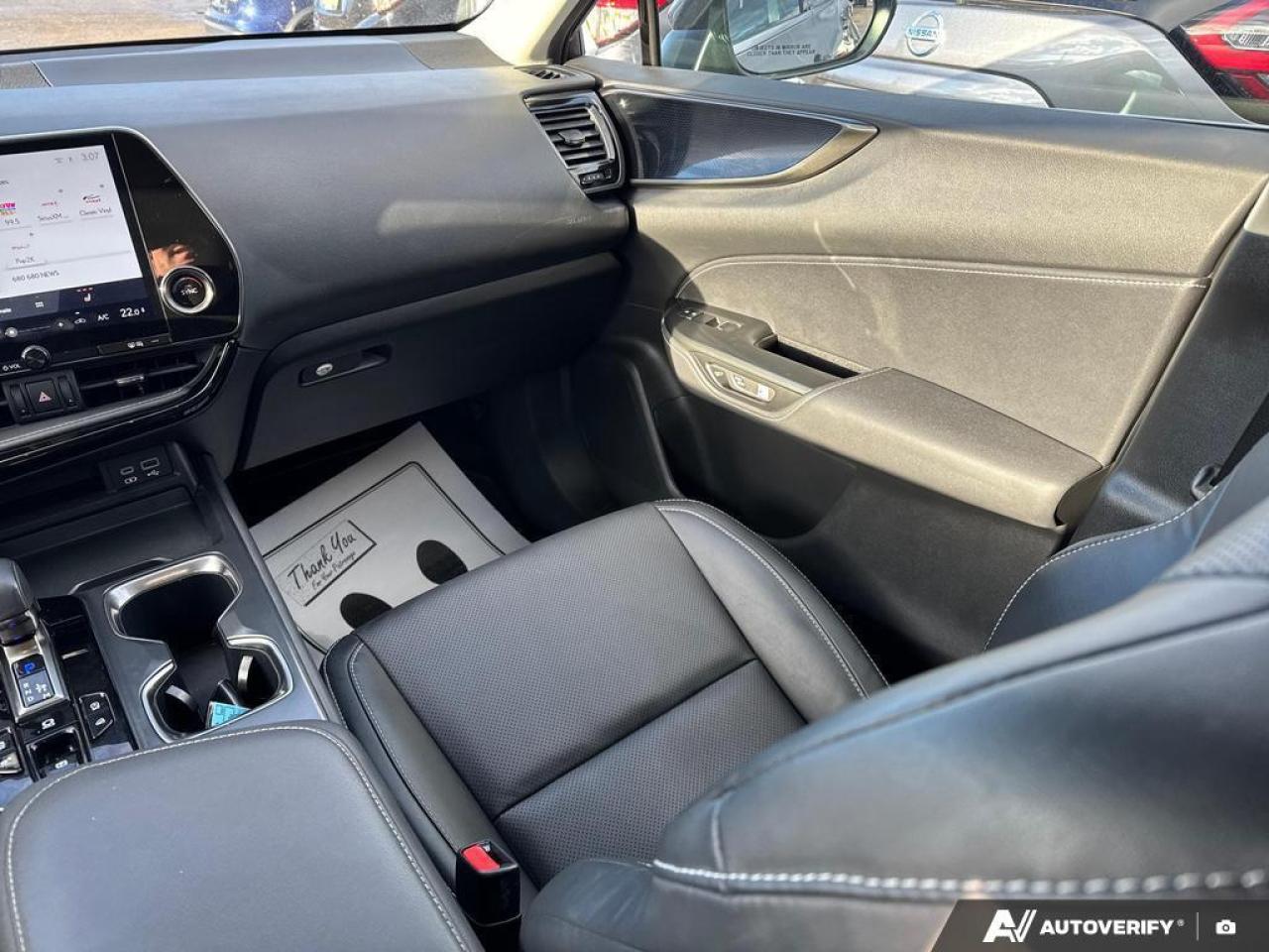 2023 Lexus NX 250 BACKUP CAM   BLUETOOTH   HTD SEATS   KEYLESS ENTRY Photo