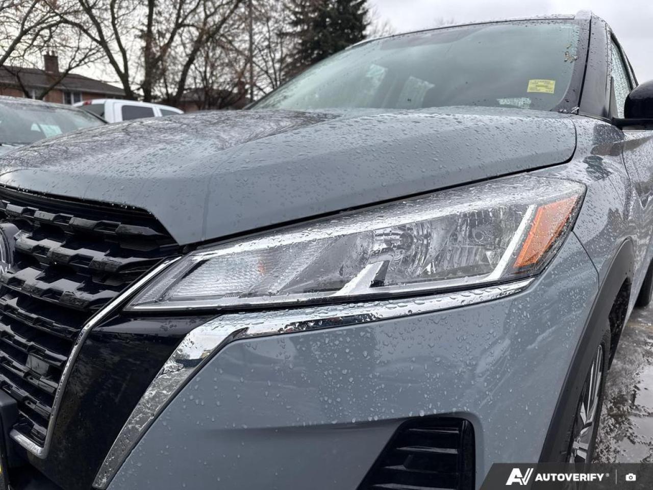 2024 Nissan Kicks SV BACKUP CAM   BLUETOOTH   HTD SEATS   KEYLESS EN Photo