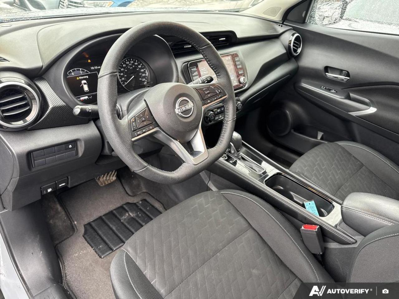 2024 Nissan Kicks SV BACKUP CAM   BLUETOOTH   HTD SEATS   KEYLESS EN Photo