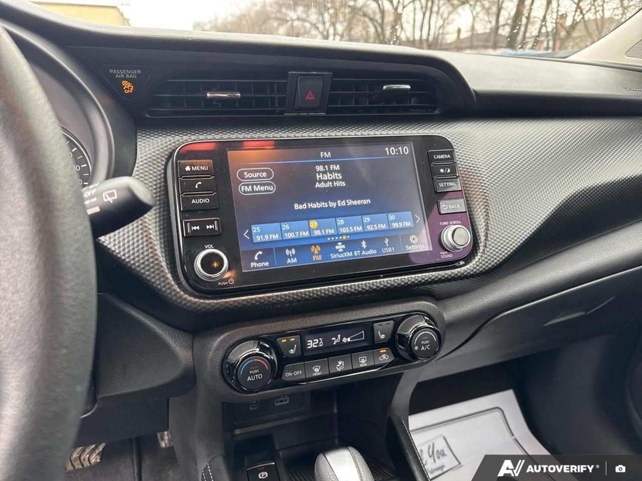 2024 Nissan Kicks SV BACKUP CAM   BLUETOOTH   HTD SEATS   KEYLESS EN Photo