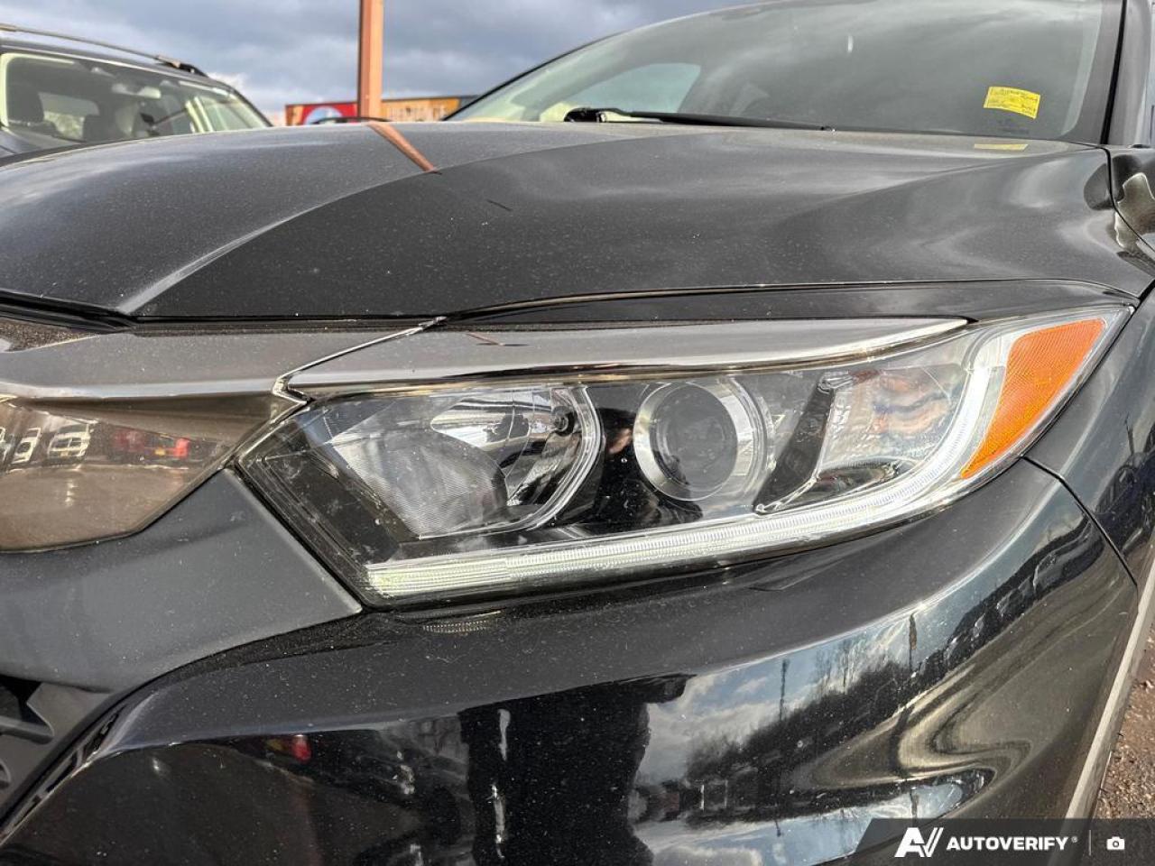 2022 Honda HR-V LX BACKUP CAM   BLUETOOTH   HTD SEATS   KEYLESS EN Photo