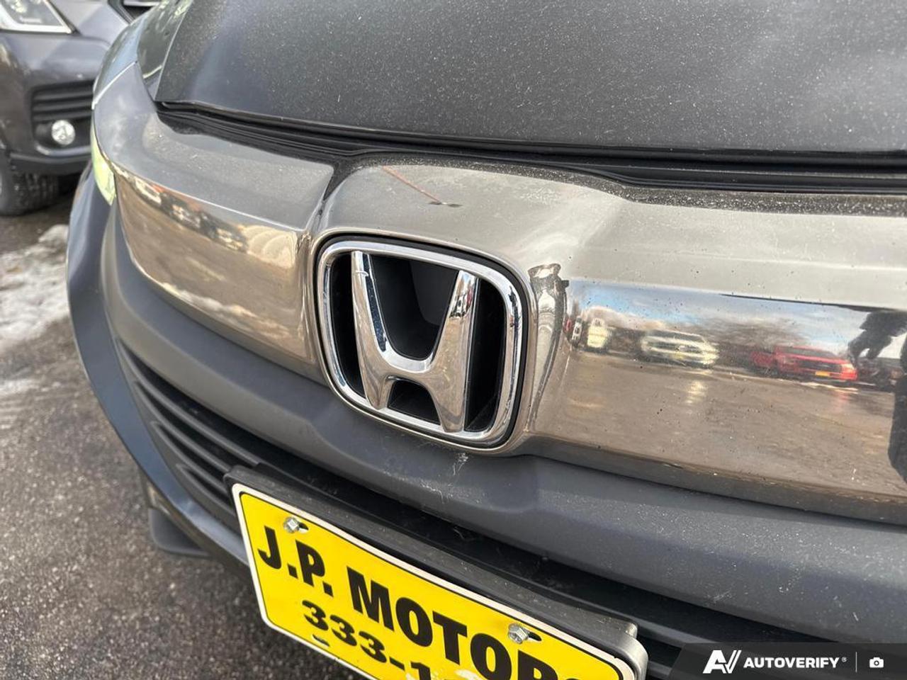 2022 Honda HR-V LX BACKUP CAM   BLUETOOTH   HTD SEATS   KEYLESS EN Photo