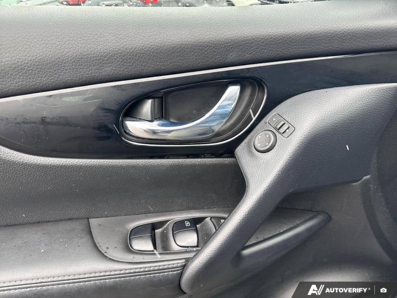 2023 Nissan Qashqai SV BACKUP CAM   BLUETOOTH   HTD SEATS   KEYLESS EN Photo