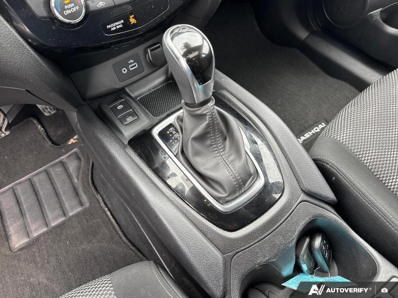 2023 Nissan Qashqai SV BACKUP CAM   BLUETOOTH   HTD SEATS   KEYLESS EN Photo