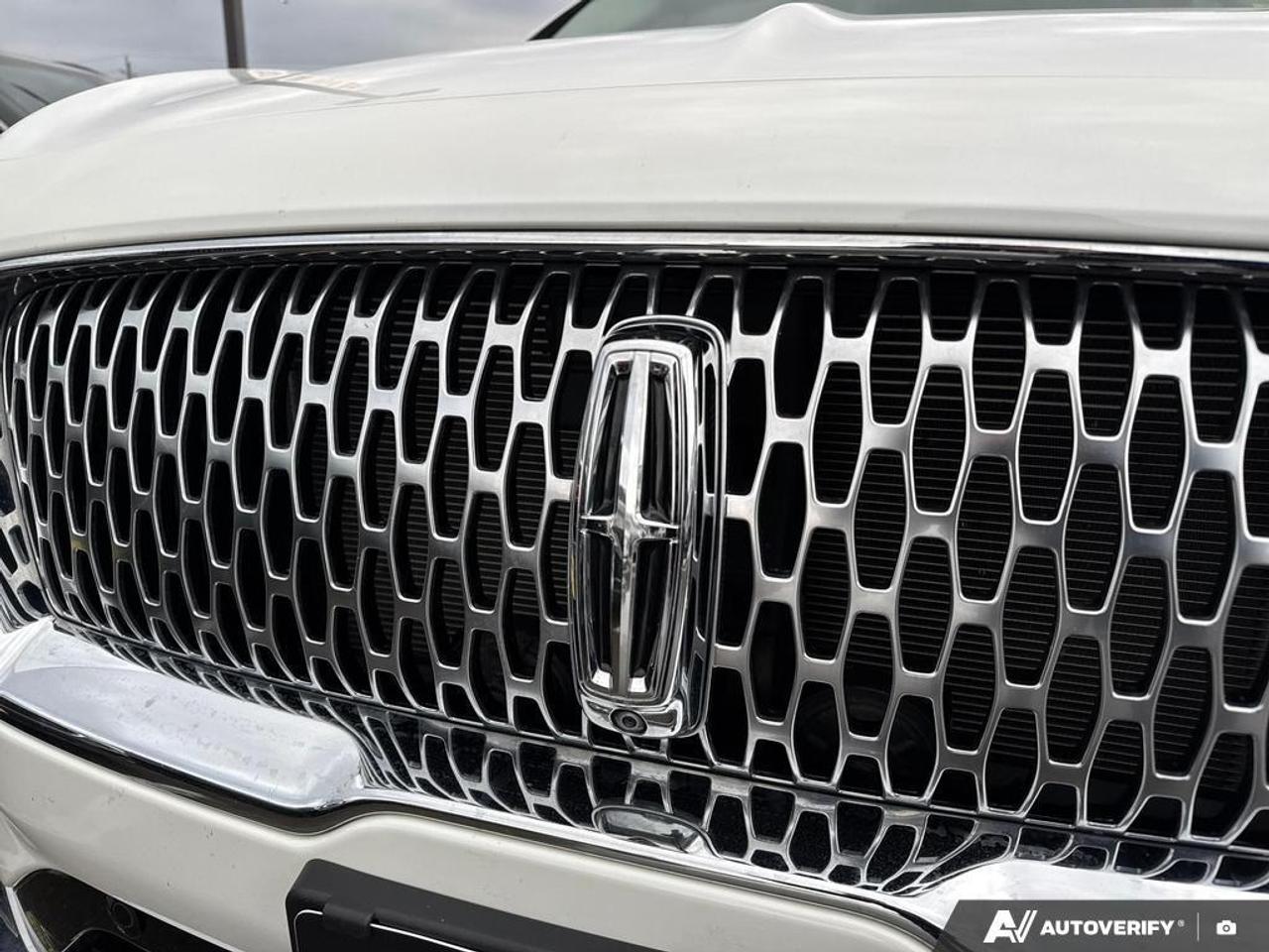 2022 Lincoln Nautilus Reserve BACKUP CAM   BLUETOOTH   HTD & CLD SEATS Photo