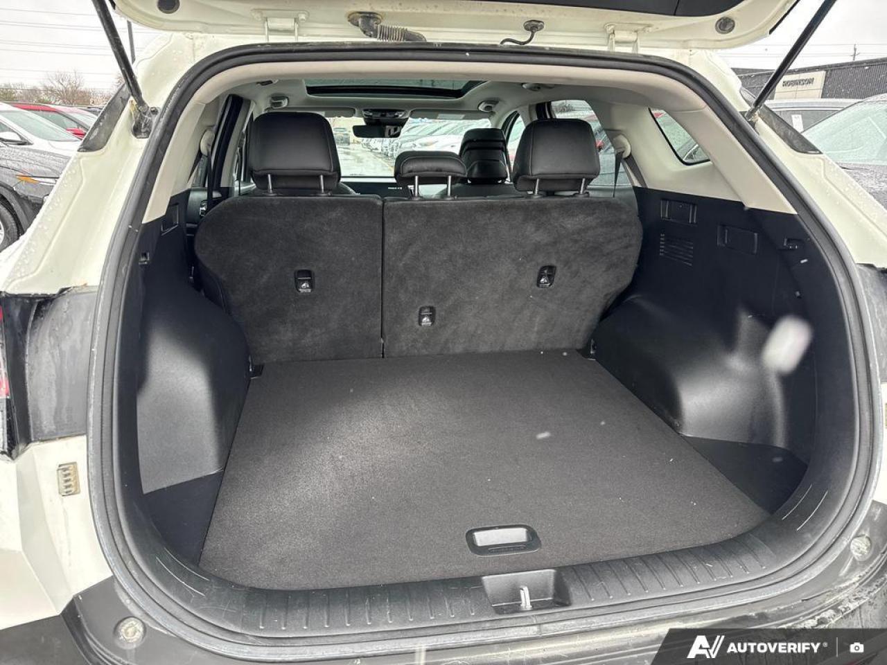 2024 Kia Sportage EX BACKUP CAM   BLUETOOTH   HTD SEATS   KEYLESS EN Photo