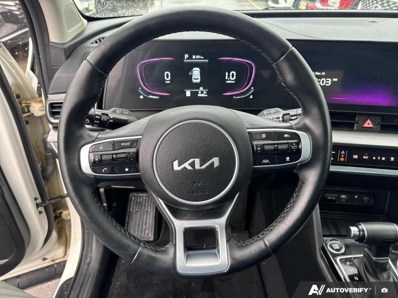 2024 Kia Sportage EX BACKUP CAM   BLUETOOTH   HTD SEATS   KEYLESS EN Photo