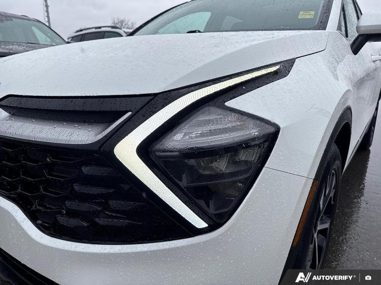 2024 Kia Sportage EX BACKUP CAM   BLUETOOTH   HTD SEATS   KEYLESS EN Photo