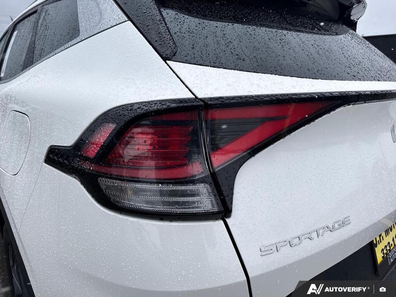 2024 Kia Sportage EX BACKUP CAM   BLUETOOTH   HTD SEATS   KEYLESS EN Photo