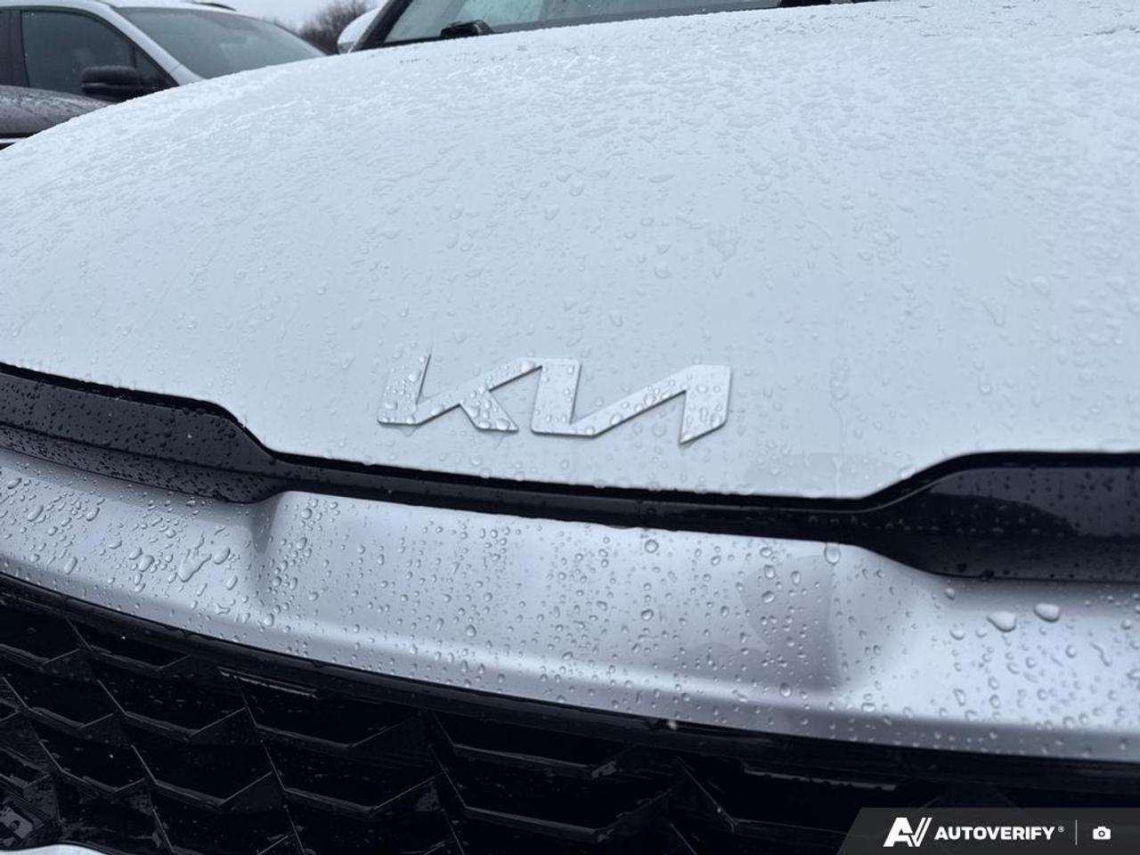 2024 Kia Sportage EX BACKUP CAM   BLUETOOTH   HTD SEATS   KEYLESS EN Photo