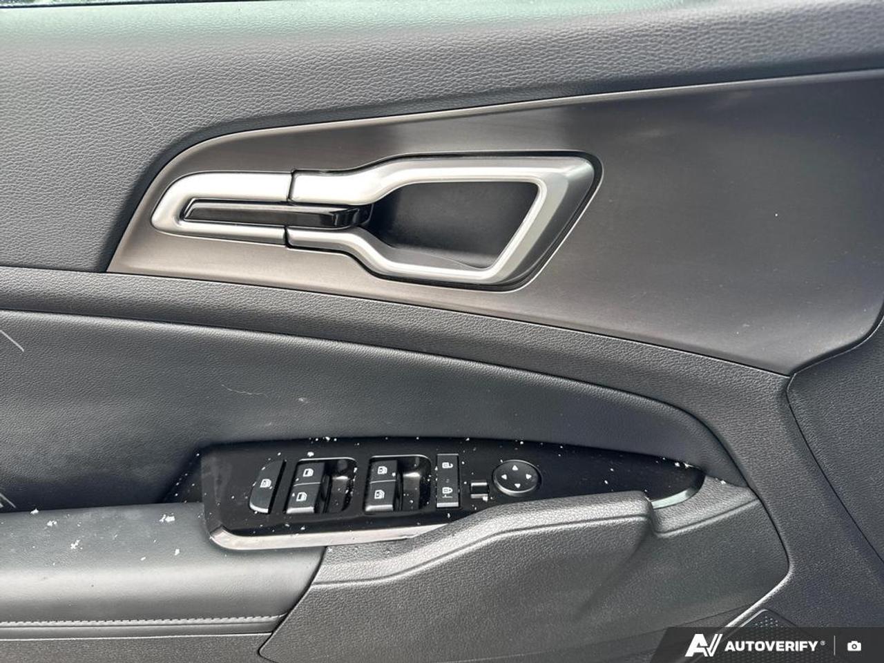 2024 Kia Sportage EX BACKUP CAM   BLUETOOTH   HTD SEATS   KEYLESS EN Photo