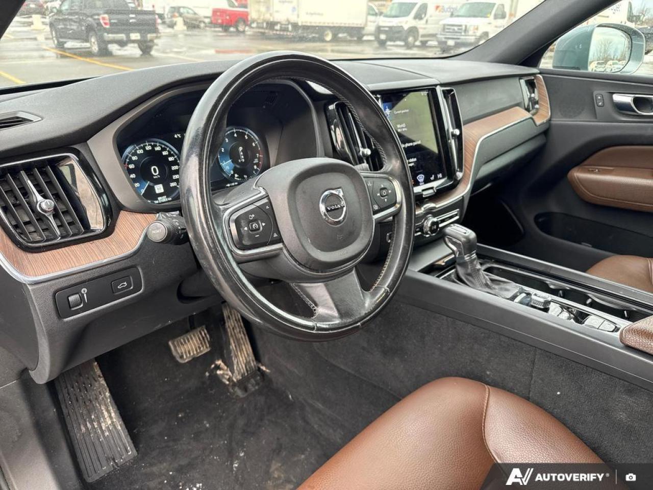 2021 Volvo XC60 T6 Momentum BACKUP CAM   BLUETOOTH   HTD SEATS   K Photo