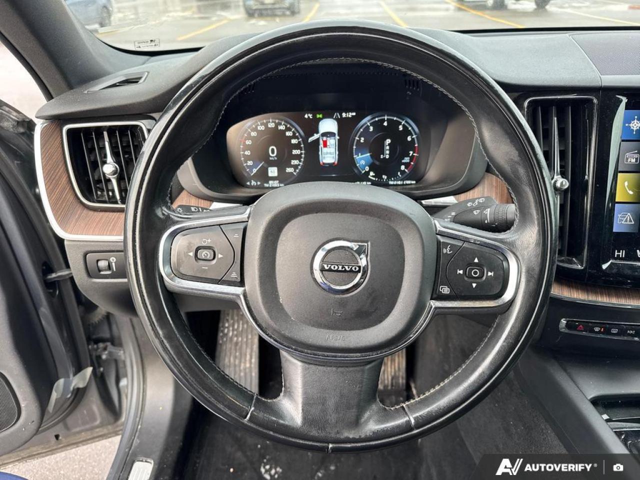 2021 Volvo XC60 T6 Momentum BACKUP CAM   BLUETOOTH   HTD SEATS   K Photo